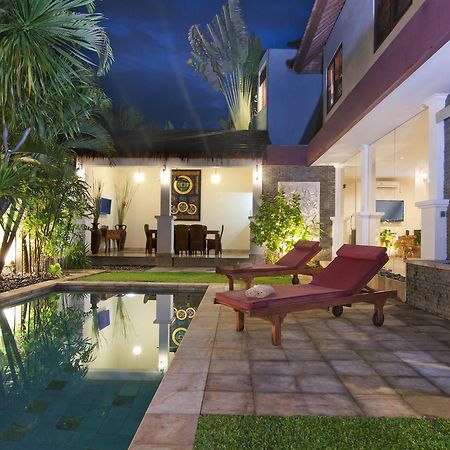 4Br Villa Selasa - Minggu Villas Seminyak Extérieur photo